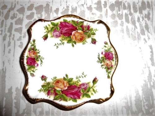 ROYAL ALBERT OLD COUNTRY ROSES SPOON PLATE  / ASHTRAY