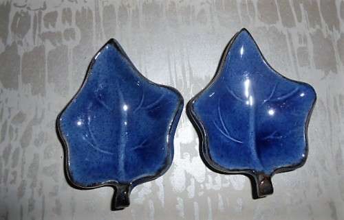 5 French Maple Leaf Shaped Condiment/ Butter/ Pate Bowls  - Blue with Pate Knife