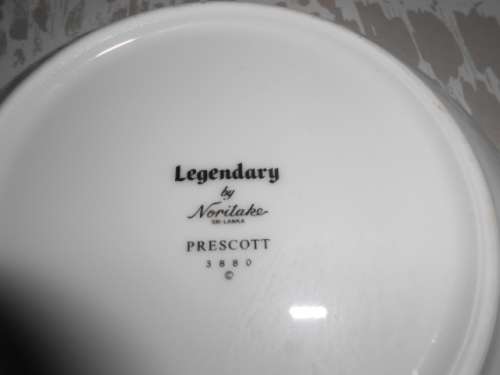 NORITAKE LEGENDARY 3 DINNER PLATES and 5 SOUP BOWL