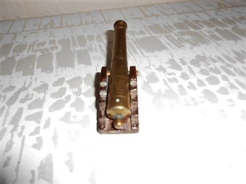 VINTAGE  MINIATURE BRASS & WOOD CANNON