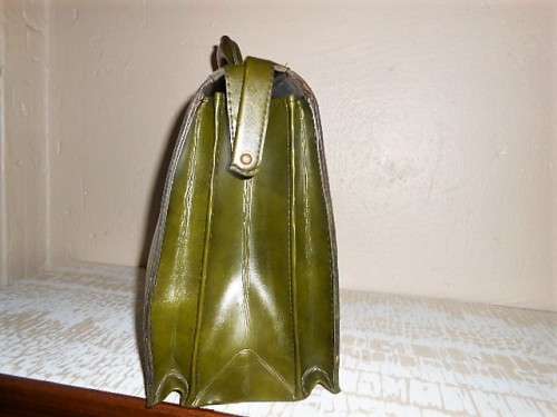 VINTAGE GREEN LEATHER BRIEFCASE