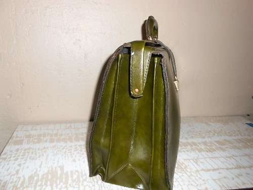 VINTAGE GREEN LEATHER BRIEFCASE