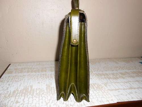 VINTAGE GREEN LEATHER BRIEFCASE