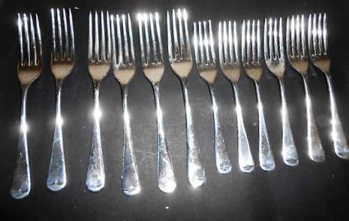 VINTAGE WOODEN CANTEEN OF CUTLERY 44 PIECES 8 GENUINE BONE HANDLE