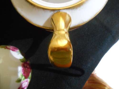 RARE ROYAL ALBERT OLD ENGLISH ROSE TEA SET 20 pieces