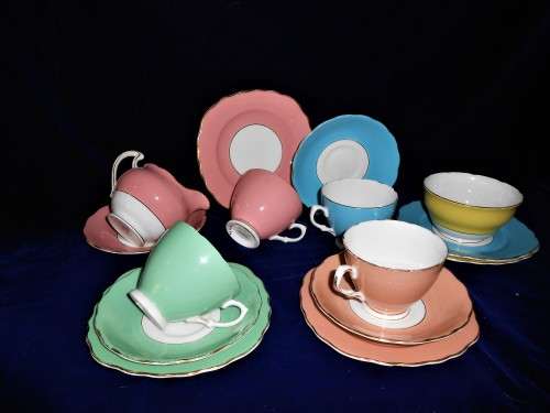Colcough Harlequin 15 piece Tea set