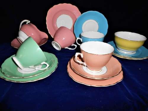 Colcough Harlequin 15 piece Tea set