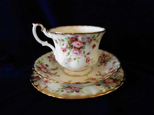 Royal Albert Cottage Garden Tea for Two 10 piece Set