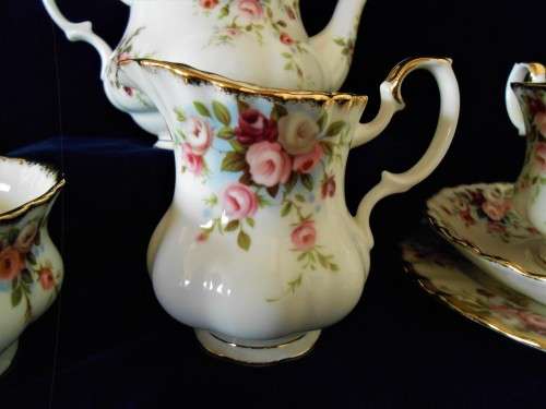 Royal Albert Cottage Garden Tea for Two 10 piece Set