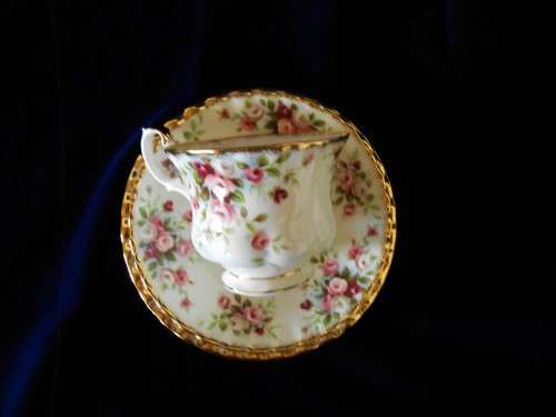 Royal Albert Cottage Garden Tea for Two 10 piece Set