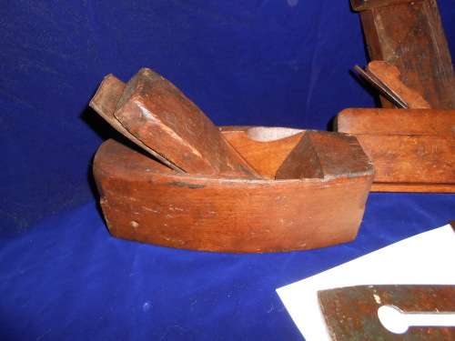 Vintage Wooden Toothing/ Veneer plane and other