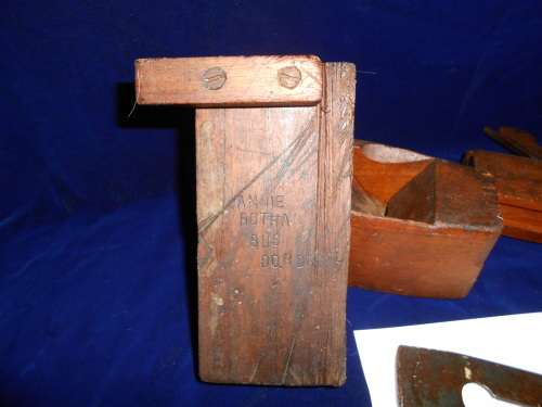 Vintage Wooden Toothing/ Veneer plane and other