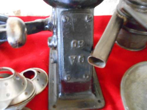 Cast Iron Table Top Westfalia GA 50 Cream Separator