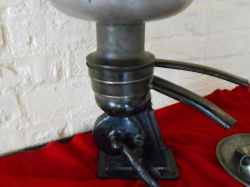 Cast Iron Table Top Westfalia GA 50 Cream Separator