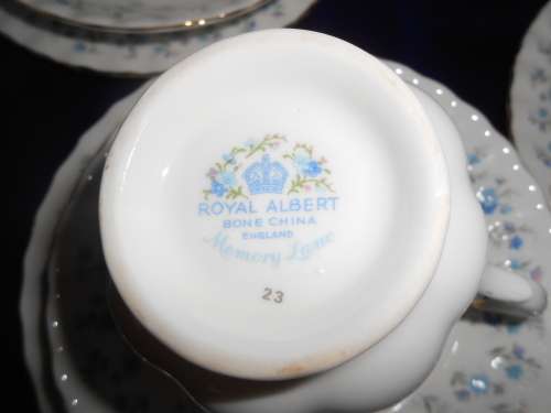 23 Piece Royal Albert Memory Lane Tea Set