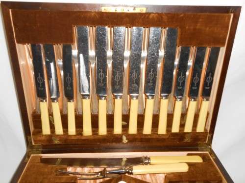 87 Piece Cutlery Canteen with Key Bone Silverplate D.W.T. and Perdoz  hallmark cartouche