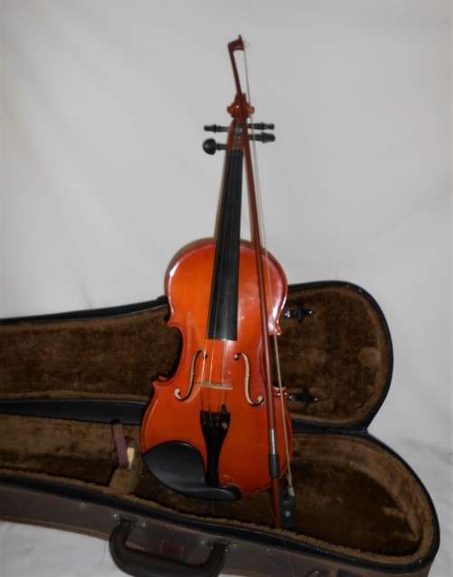 Violin with bow and case 55cm