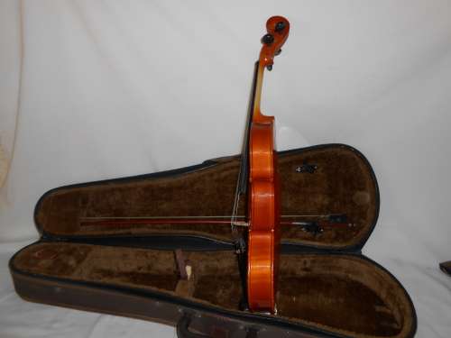 Violin with bow and case 55cm