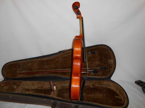 Violin with bow and case 55cm