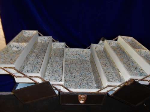 Vintage Cantilever/ Accordion Sewing/ crafts Case