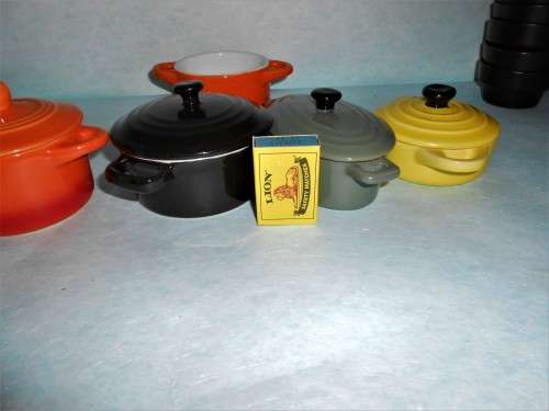 5 Condiment Bowls Styled as Pots