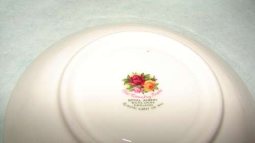 NEW YEAR SALE 29 piece Royal Albert Old Country Rose Tea Set+ Cake plate