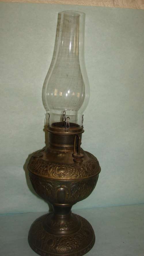 50 cm Antique Millers Embossed Paraffin Lamp with Crystal Funnel 2