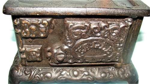 Eagle cast iron miniature salesman sample stove