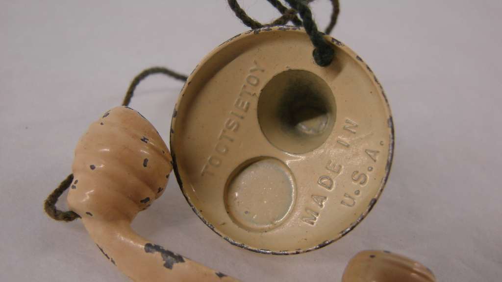 1930 Little Miss Tootsie Toy telephone