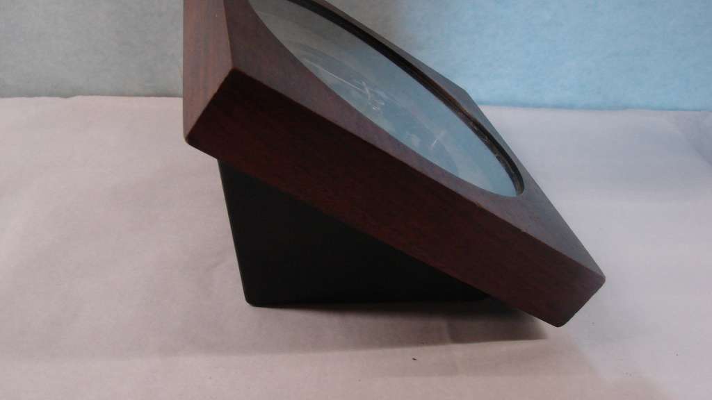 80 Seiko Quartz World Desk Clock Working