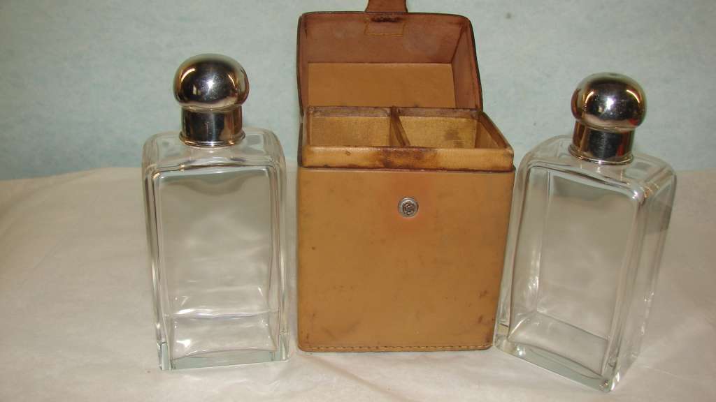 Vintage Leather Travel Case with 2 Perfume or Cologne Bottles