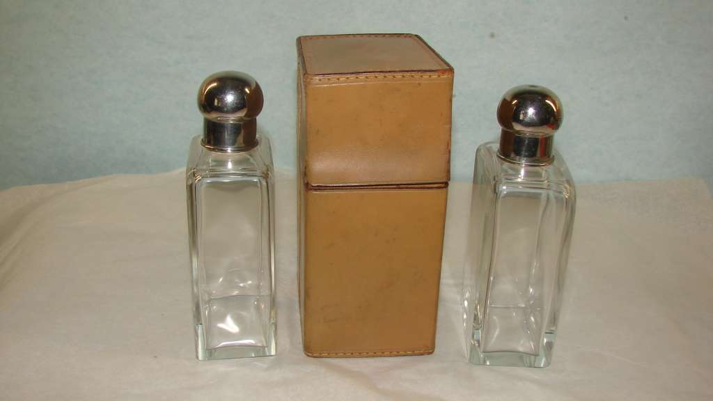 Vintage Leather Travel Case with 2 Perfume or Cologne Bottles