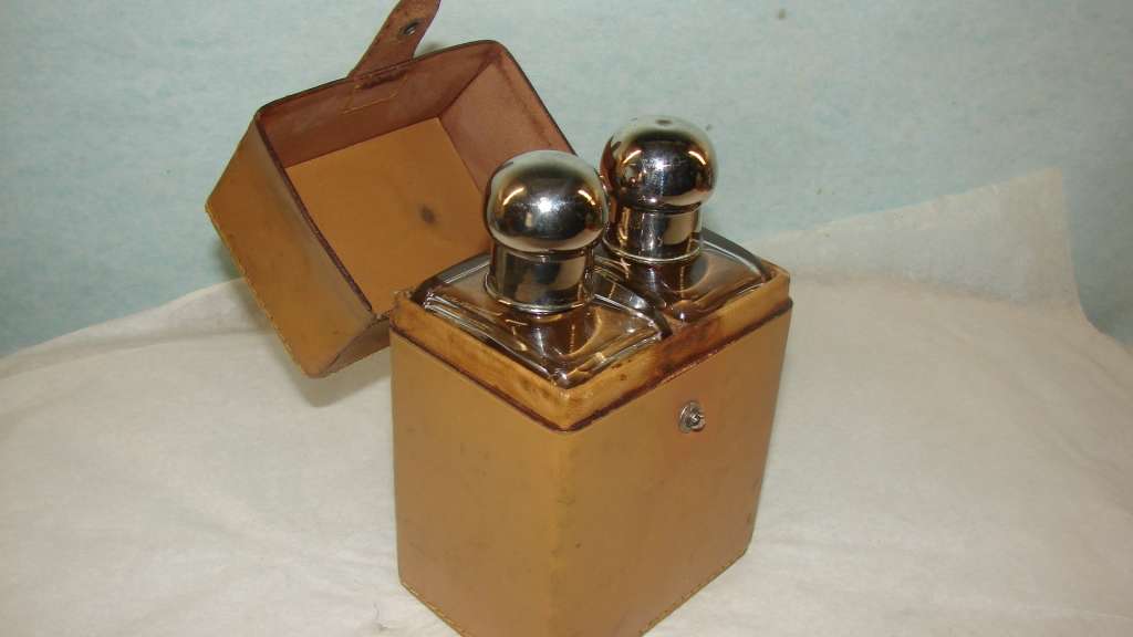 Vintage Leather Travel Case with 2 Perfume or Cologne Bottles