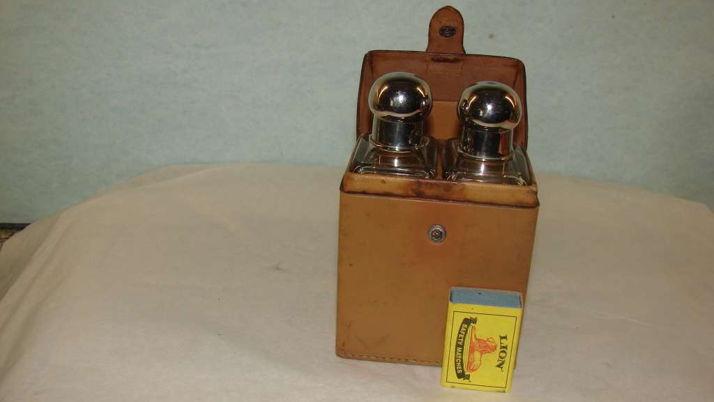 Vintage Leather Travel Case with 2 Perfume or Cologne Bottles