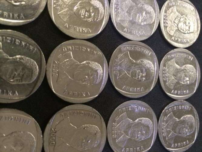 CIRCULATED 2000 MANDELA R5 - VERY HIGH QUALITY - 20 COINS AVAILABLE