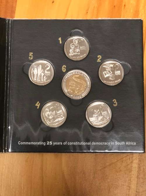 HOT - FULL SET 2019 COMMEMORATIVE R2 & R5 FOLDER AND COINS IS HERE