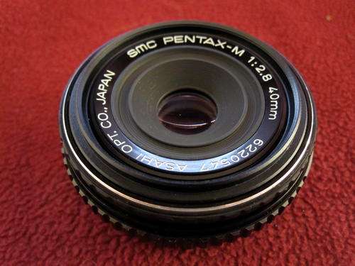 Asahi SMC Pentax-M 40mm f2,8,Pancake Lens"Needs Cleaning"