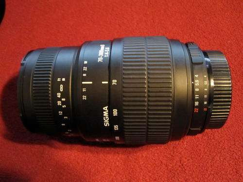 Nikon Mount,Sigma AF 70-300mm D"Excellent,As New"