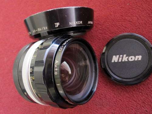 Nikon Nikkor-O Auto 35mm f2 with Hood"Spotless Glass"