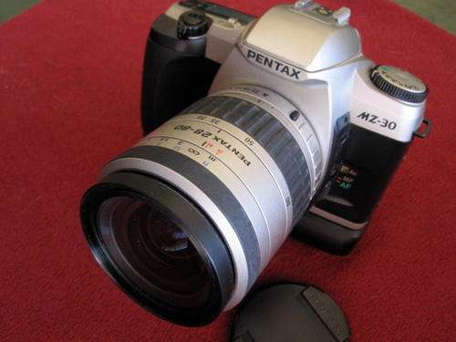 Pentax MZ-30 with Pentax SMC-FA 28-80mm and AA Battery Pack"Like New"