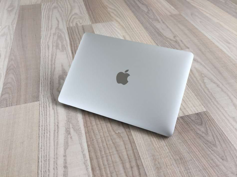 Apple MacBook 12 Silver 256GB As New In The Box! Save A Massive R9,000