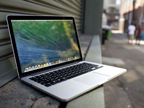 Apple MacBook Pro Retina 13 256GB, 8GB Ram! Best Price Available R8,999