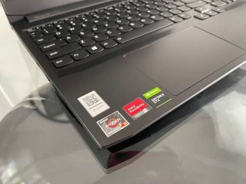 GLORIOUS GAMER !! LENOVO IDEAPAD GAMING 3 !! 6 CORE, 512GB SSD, FULL HD, NVIDIA GTX 1650 4GB !!