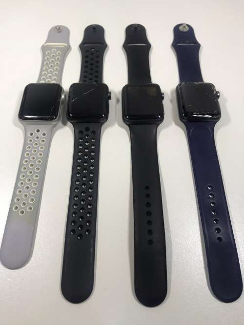 4x MENS APPLE  WATCH SERIES 2 ****FOR SPARES ****