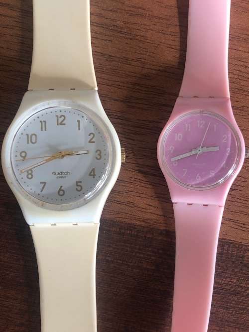 RARE LADIES SWATCH WATCH  IN WORKING ORDER