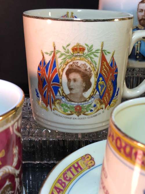 A VARIETY OF ROYAL CORONATION PORCELAIN FROM MEAKIN, DOULTON, PARAGON CHINA