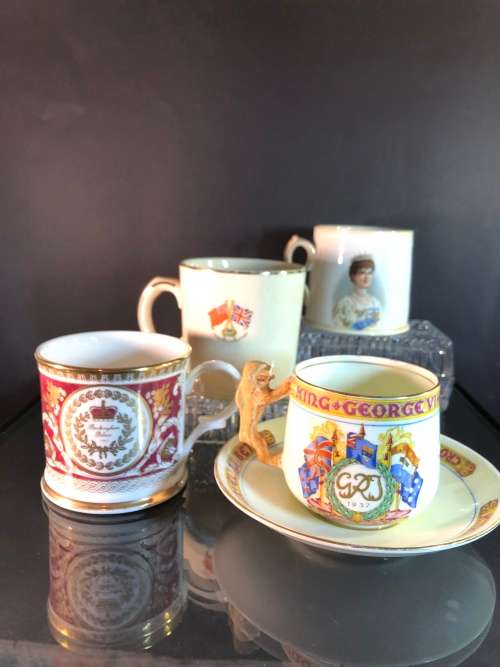 A VARIETY OF ROYAL CORONATION PORCELAIN FROM MEAKIN, DOULTON, PARAGON CHINA