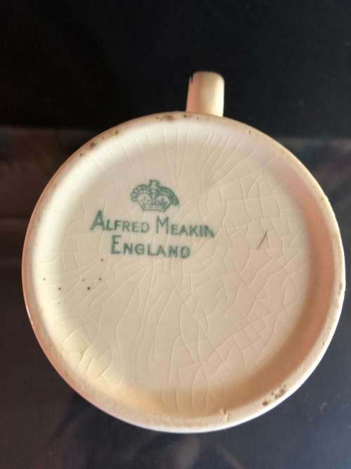 A VARIETY OF ROYAL CORONATION PORCELAIN FROM MEAKIN, DOULTON, PARAGON CHINA