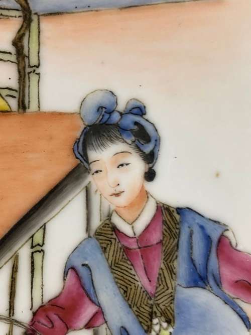 A REPUBLIC PERIOD CHINESE PORCELAIN CHARGER PLATE