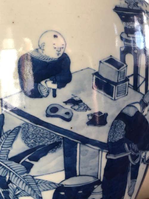 A LARGE 19TH CENTURY CHINESE PORCELAIN VASE WITH STAND (PLS READ CONDITION )